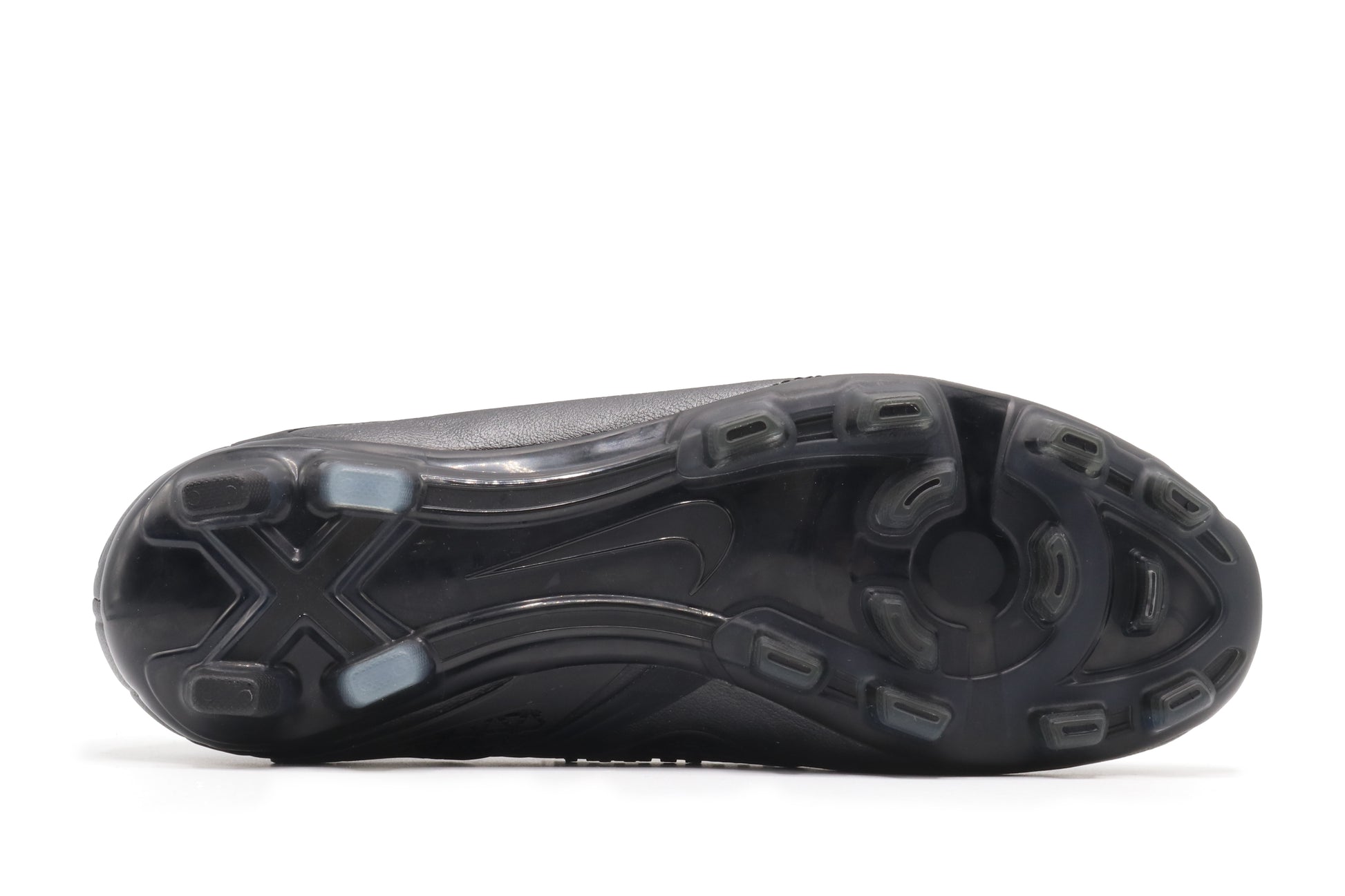 Nike CTR60 Maestri II FG 'Sample', in a fully black colorway, photographed from the bottom side of the football boot, showing the soleplate