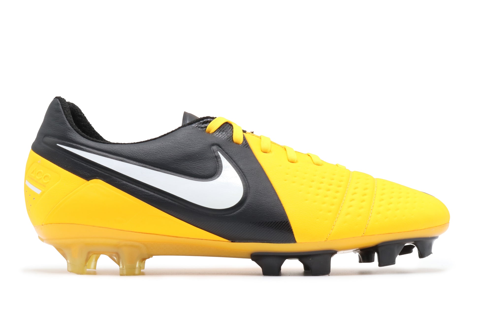 Nike CTR60 Maestri III FG, in the Citrus/White/Black colorway, photographed from the right side of the football boot