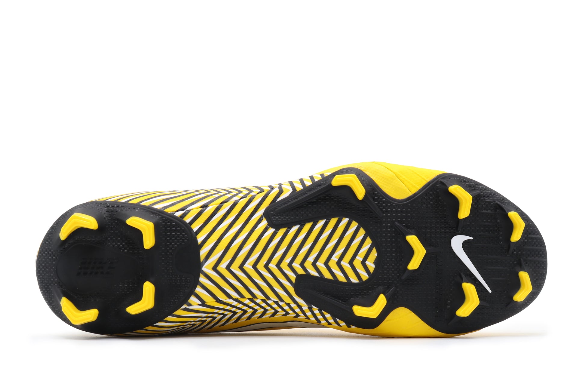 Nike Mercurial Vapor 12 Pro NJR FG, in the Amarillo/White-Black colorway, photographed from the bottom side of the football boot, showing the soleplate