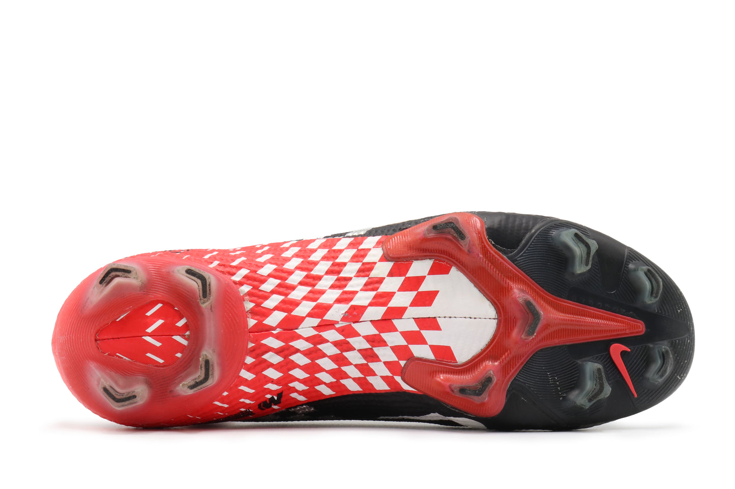 Nike Mercurial Vapor 13 Elite NJR FG, in the Chrome/Black/Red Orbit/ Platinum Tint colorway, photographed from the bottom side of the football boot, showing the soleplate